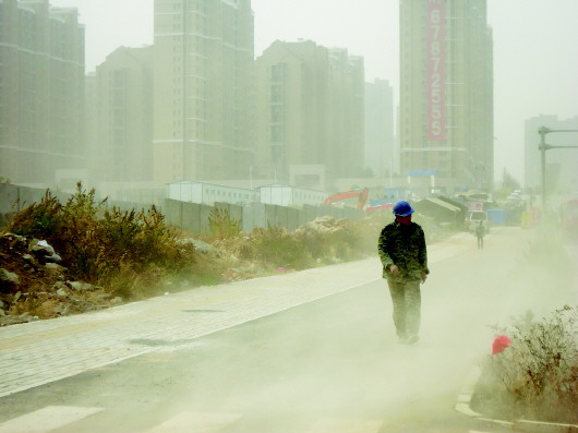 濟南揚塵治理放大招 發布建設項目單位“紅黑榜”